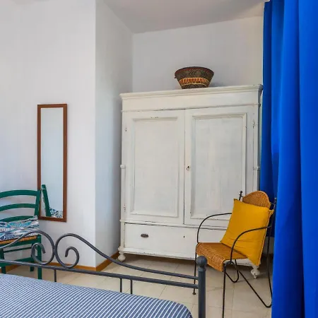 Tatil Evi Il Giardino Sul Mare By Interhome
